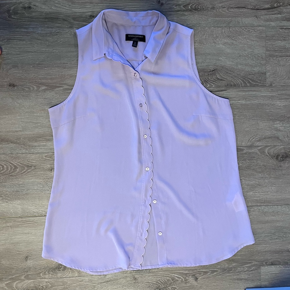 Banana Republic Purple Sleeveless Notched Collar Blouse size L